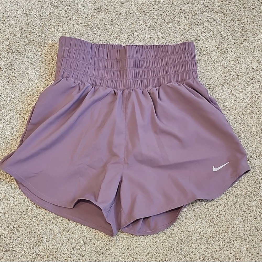 Women's Dri-FIT Ultra High-Waisted 3" Brief-Lined Shorts